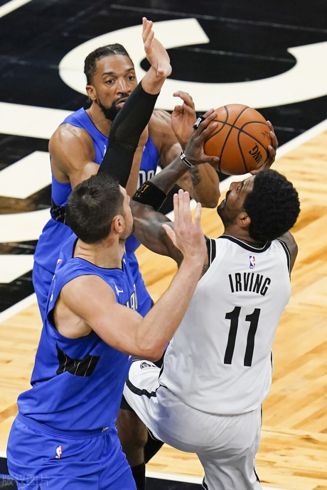 篮网险胜尼克斯，武切维奇刷新纪录